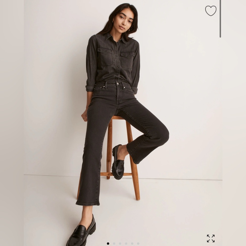 Madewell Petite Kick Out Crop Jeans in Starkey Wash